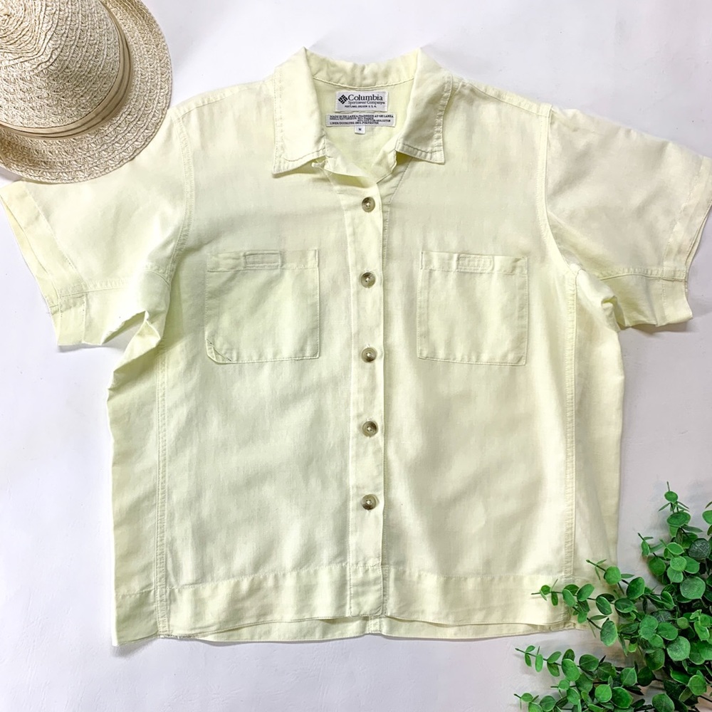 Columbia Vintage Button Too with Breathable Mesh